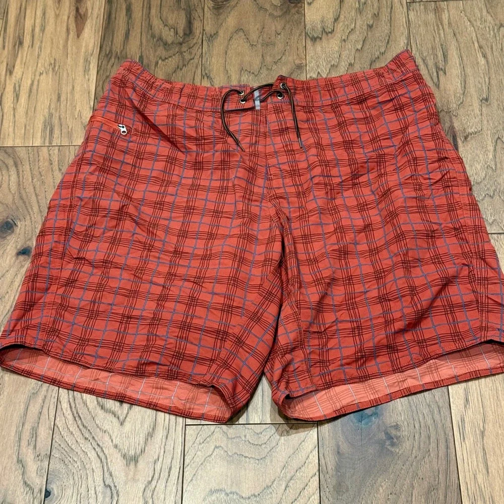 Patagonia Mens Board Shorts Size 38‎ Orange Blue Plaid Swim Trunks Zipper Pocket